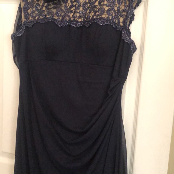 Dark navy Alex Evenings formal with matching sheer wrap - Picture 2 of 6
